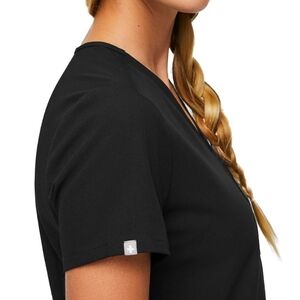 the catarina scrub top